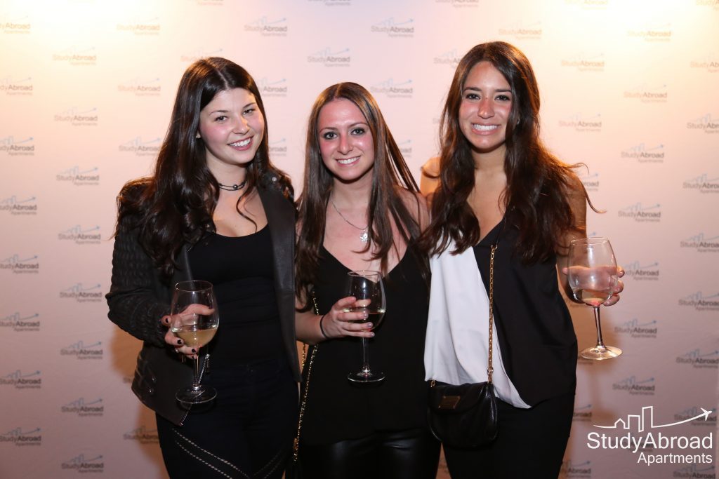 Work abroad apartments - Jetsetter Jobs